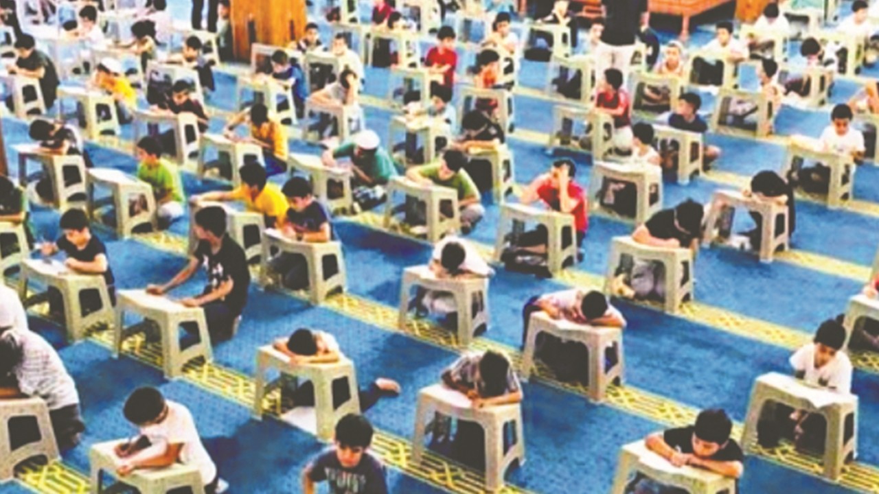 Dersler yarın başlıyor! Haydi çocuklar camiye