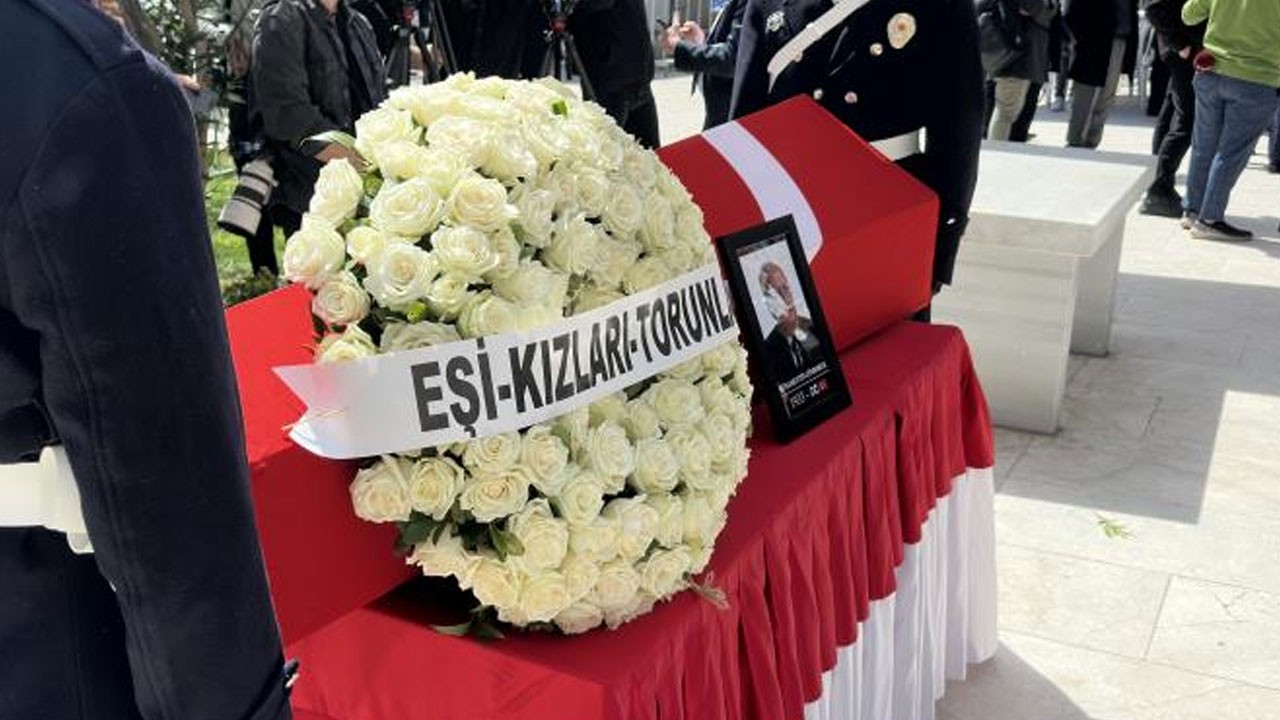 Dervişoğlu ne dediklerinin farkında mı? Cindoruk’un cenazesinde yalan rüzgarı