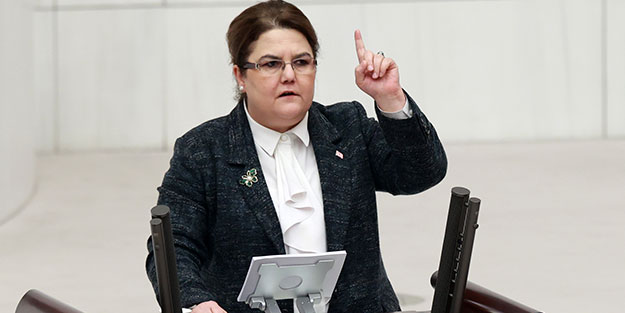 Derya Yanık Meclis’te verdi veriştirdi! CHP’nin kadın ve taciz konusunda bize vereceği ders yoktur