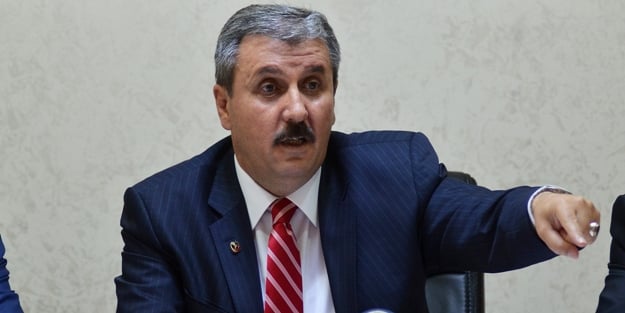 'AK Parti darbe anayasasından besleniyor'