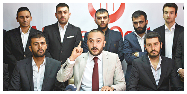 Destici CHP’nin dümen suyunda