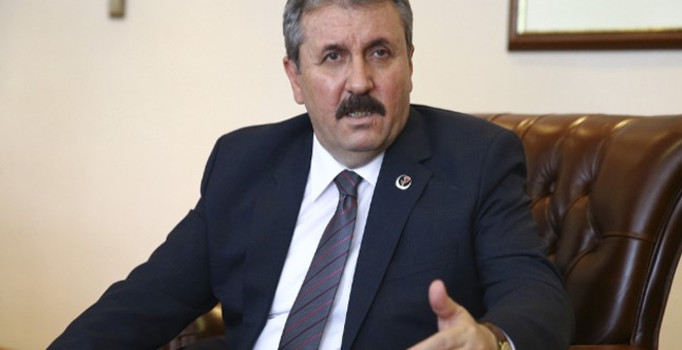 Destici: Yumruk atan mermiyi yer