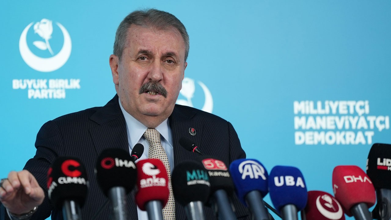 Destici’den CHP’nin barış konferansına tepki: Bu ülkede savaş mı var ki barış konferansı düzenliyorsun!