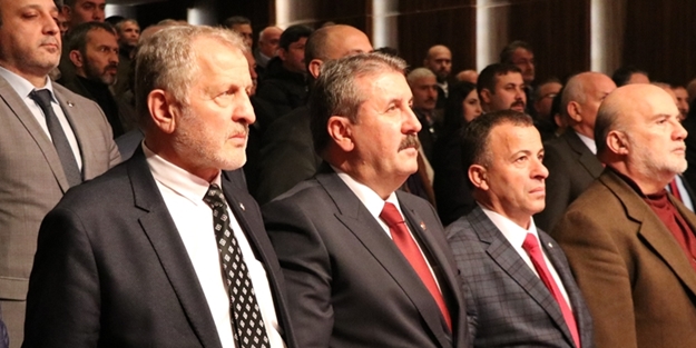 Destici'den 'çöken bina' açıklaması: Baştan aşağı tüm sorumluların hesap vermesi lazım