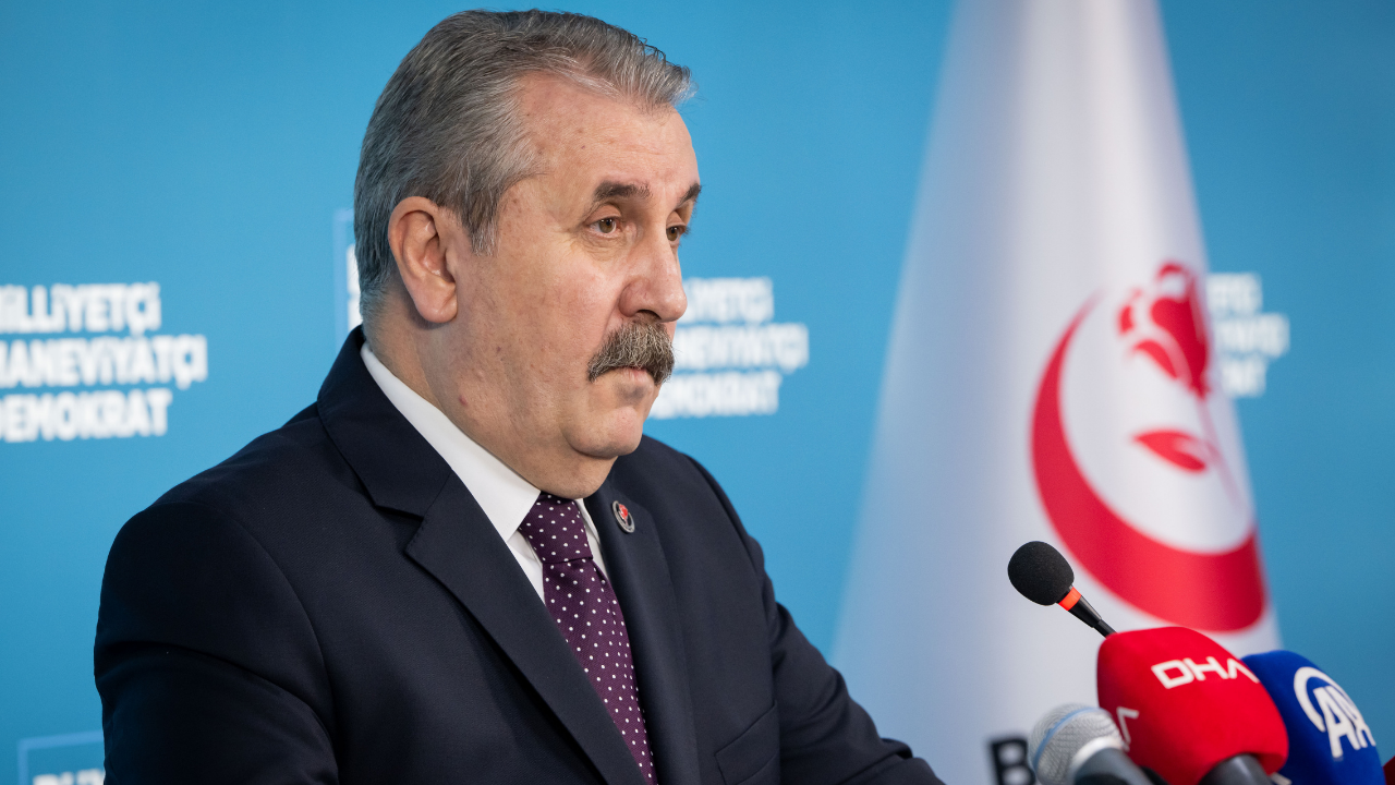 Destici’den gündem olacak teğmenler çıkışı: Biçimleri farklı, maksatları aynı!