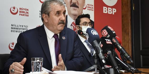Destici'den ünlülere sert tepki: Gecede 1 milyon TL kazananlar elektrik faturasına itiraz etmesin