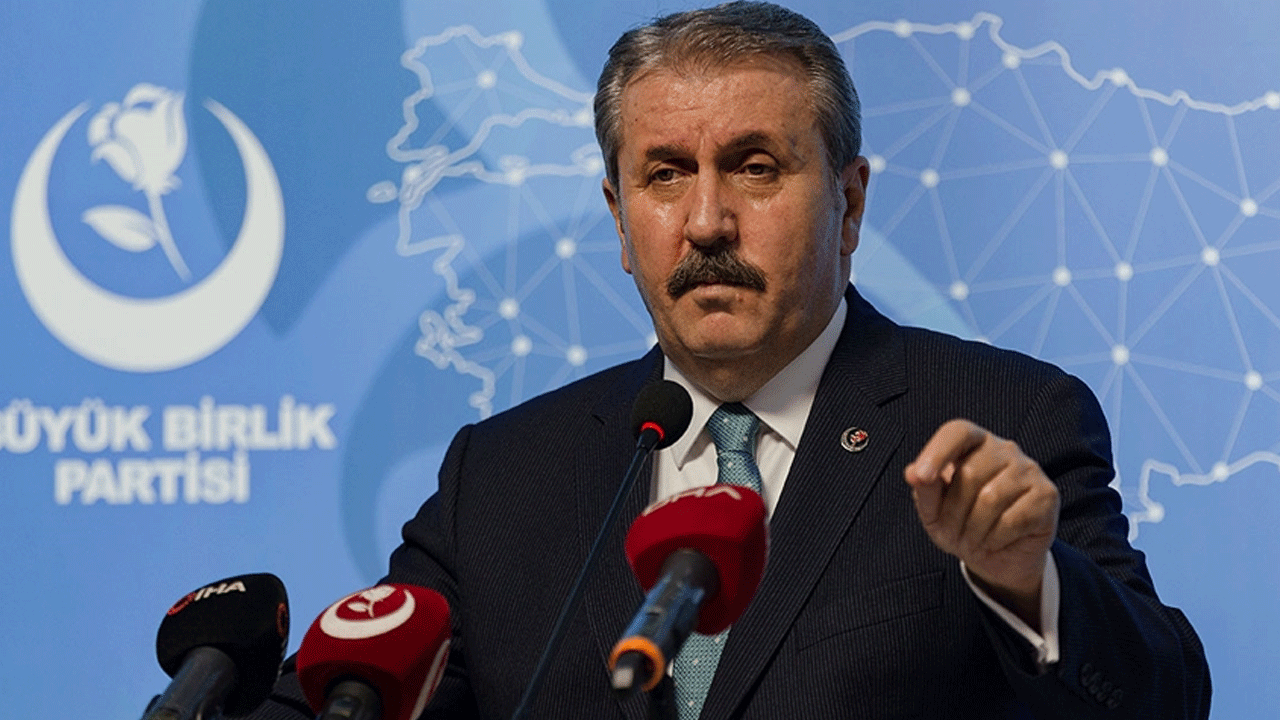 Destici'den Yunanistan'a gözdağı