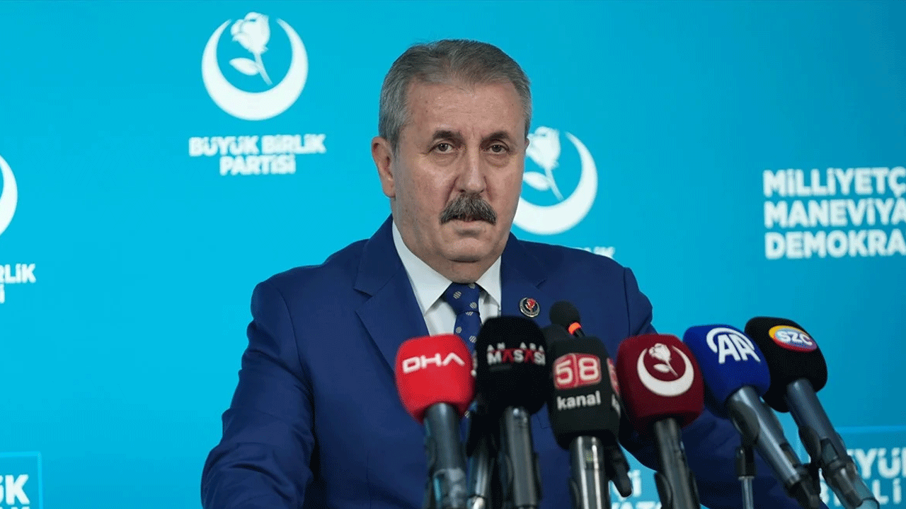 Destici’yi çarpıtılan sözleri üzerinden vurdu! Şamil Tayyar’dan ukalalık