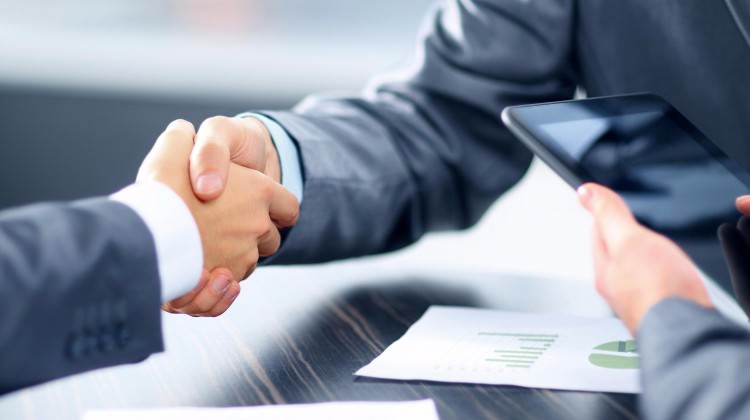 Dev banka el değiştiriyor