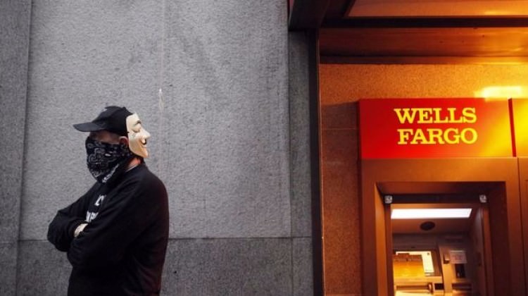 Dev bankada sahte hesap skandalı!