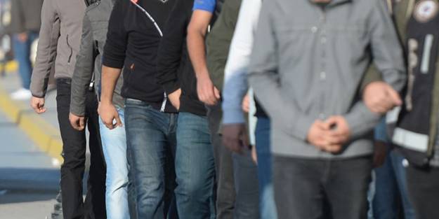 Dev FETÖ operasyonu: 100 tutuklama