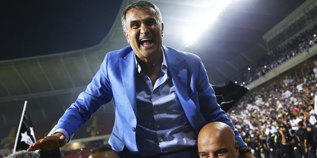 Dev isimlerle aynı listede!