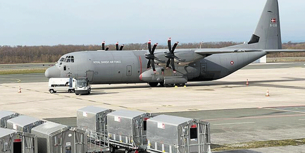 Dev kargo uçağı İncirlik'e geldi