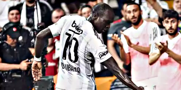 Dev maç önceci büyük şok! Aboubakar Türkiye'ye dönmedi! Beşiktaş açıklama yaptı