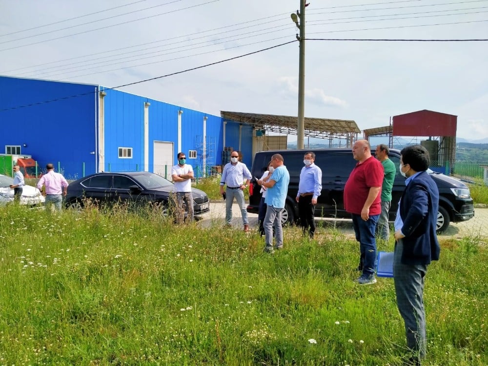 Dev projenin inşaat ihalesi öncesinde, proje sahasında inceleme 