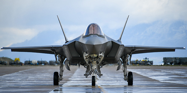 Dev şirkete 11 milyon dolarlık F-35 teklifi