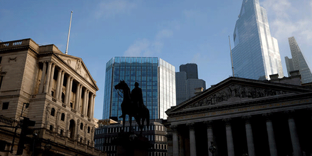 Dev şirketin CEO’sundan inanılmaz hediye! 1 milyar sterlinlik hissesini bakın ne yaptı