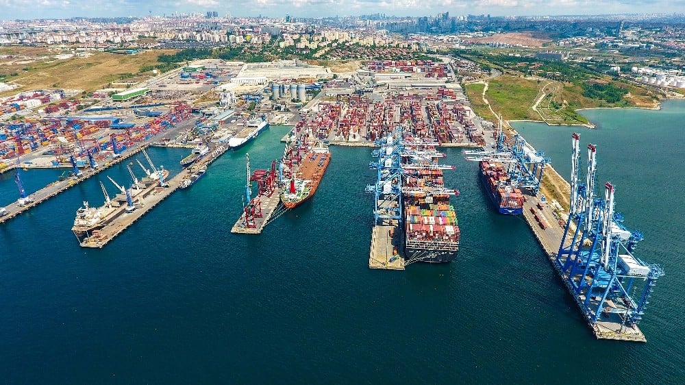 Dev vinçlerle yeni nesil mega gemilere hizmet verilecek 