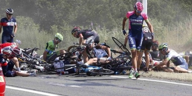 Dev yarışta korkunç kaza!