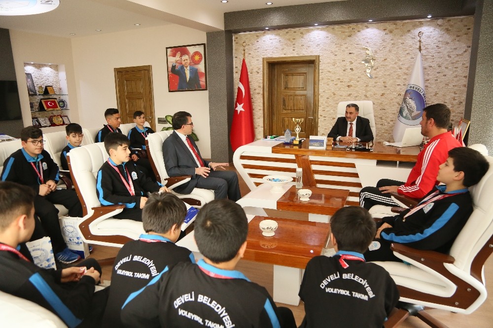 Develi Belediyesi’nden voleybolda bir başarı daha 