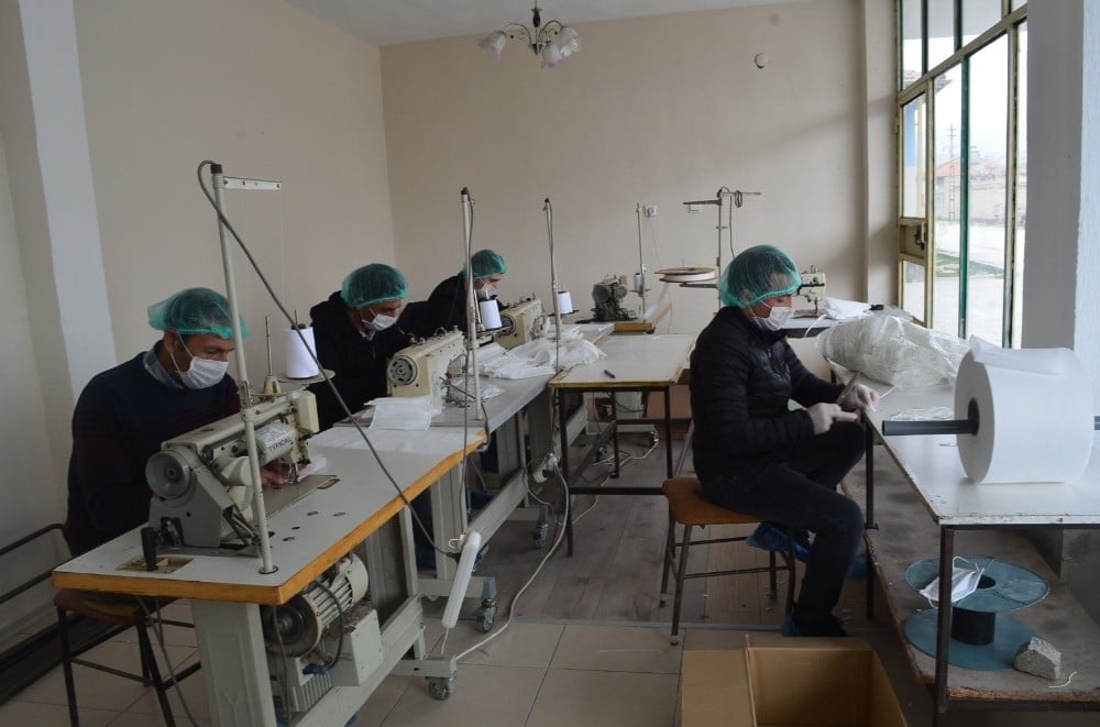 Develi Devlet Hastanesi Personelleri Maske Üretimine Başladı 