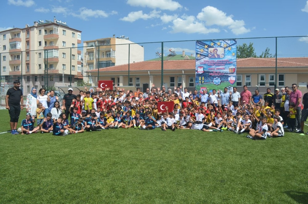 Develispor 1.Aşık Seyrani Futbol Turnuvası Nefes Kesen Final Maçlarıyla Son Buldu 