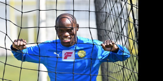 Dever Orgill kimdir? Ankaragücü 2019 Süper lig'deki ilk golünü atan Dever Orgill kimdir?