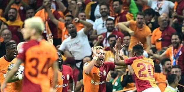 Devler Ligi gecesinde milyonluk yıldız dalga konusu oldu! Eski Fenerbahçeli için çılgına döndüler…