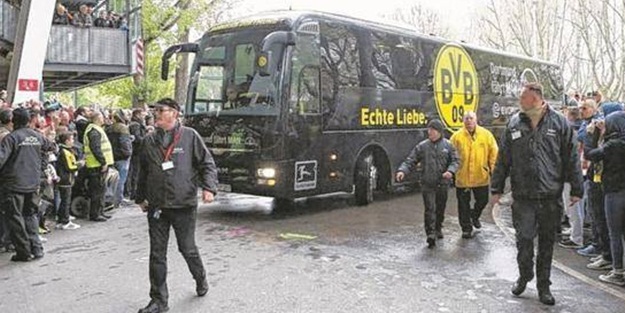 Devler Ligi maçı öncesi patlama