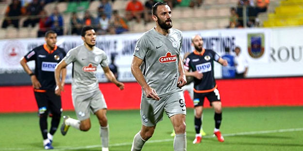 Devlerin gözdesi Vedat Muriqi kararını verdi