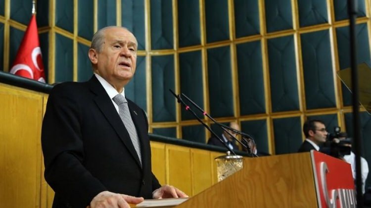 Devlet Bahçeli hepsini görevden aldı