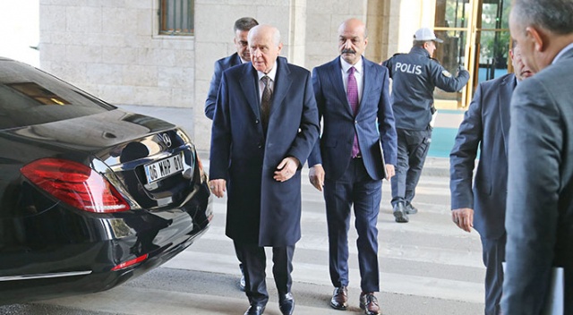 Devlet Bahçeli: Para ödülü YPG’yi perdelemektir