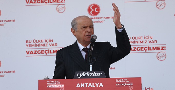 Devlet Bahçeli: Pensilvanya'dan CHP'ye mesajlar nasıl ulaşıyor, ByLock mu devrede, ulaklar mı faaliyette