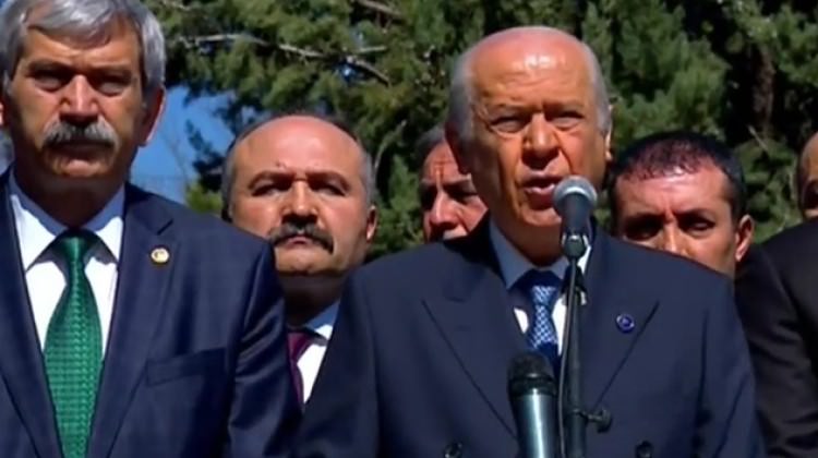Devlet Bahçeli rest çekti