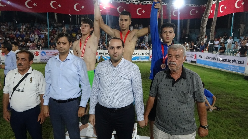 Devlet Bahçeli Yayladağı Aba Güreşleri festivali sona erdi 
