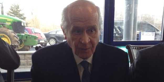 Devlet Bahçeli, yine kalem kağıdı aldı eline