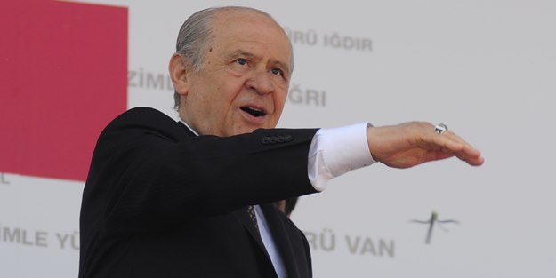 Bahçeli'den Davutoğlu için çirkin yorum