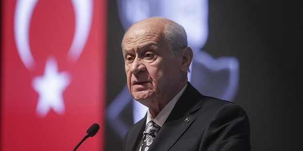 Devlet Bahçeli çok sert konuştu! Bayraksız, vatansız, cibilliyetsizler…