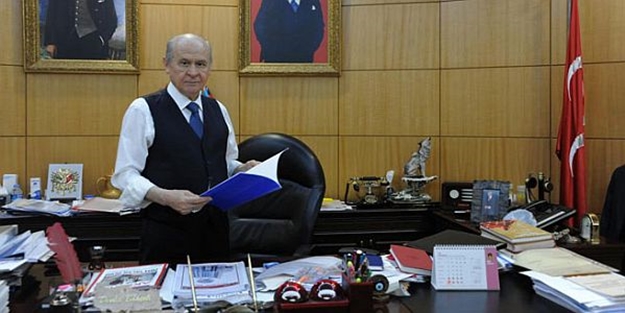 Devlet Bahçeli'nin fotoğrafında dikkat çeken ayrıntı