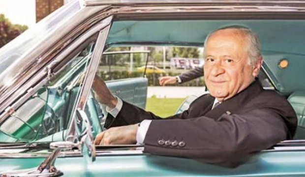 Devlet Bahçeli'nin mutlu günü! 11. otomobili aldı