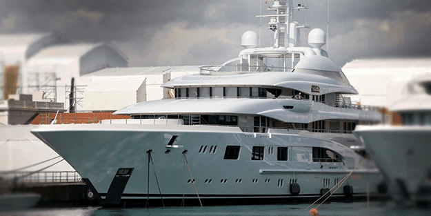 Devlet başkanı 140 milyon dolar değerindeki yata el koydu!