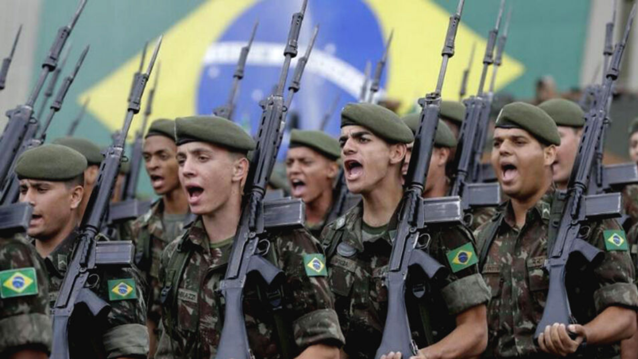 Devlet Başkanı hastanede, generaller darbe planında!