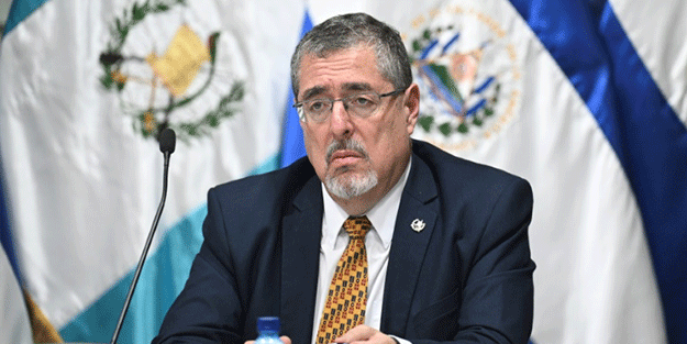 Devlet Başkanı seçildi ama yemin edemiyor