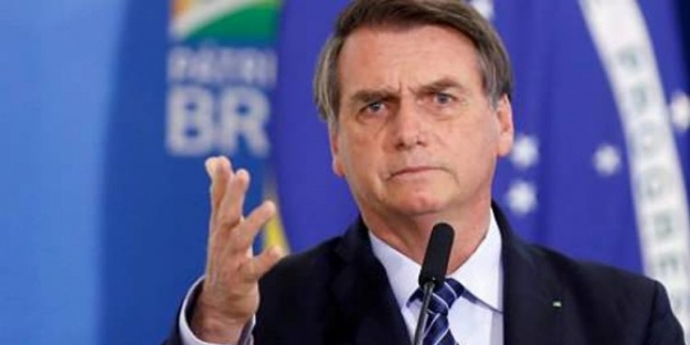 Devlet başkanından gazeteciye şok sözler: Senin yüzünü dağıtmak istiyorum