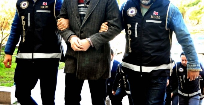 Devlet büyüklerine hakaretten 6 kişiye gözaltı