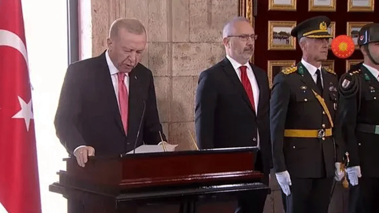 Devlet erkanı Anıtkabir'de: Erdoğan Anıtkabir Özel Defteri'ne bunları yazdı