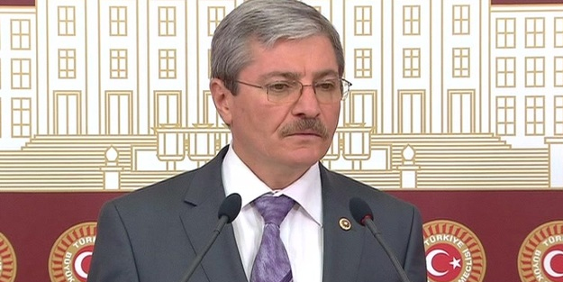 Devlet eski Bakanı Reşat Doğru İYİ Parti'den istifa etti