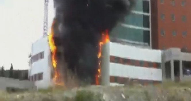 Devlet hastanesinde yangın