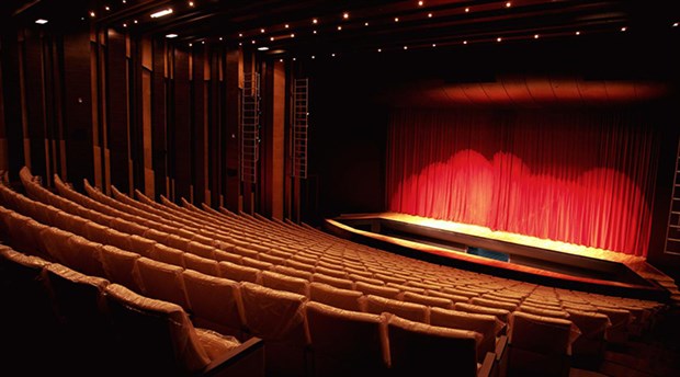 Devlet Tiyatroları’nın sahibi yok mu?.