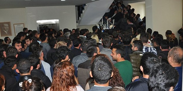 Devletin verdiği bedava parayı almak için yüz binler başvurdu